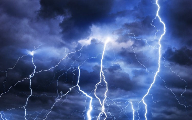 Nam sinh năm 2008 Mậu Tý mang mệnh Hỏa – Tích Lịch Hỏa