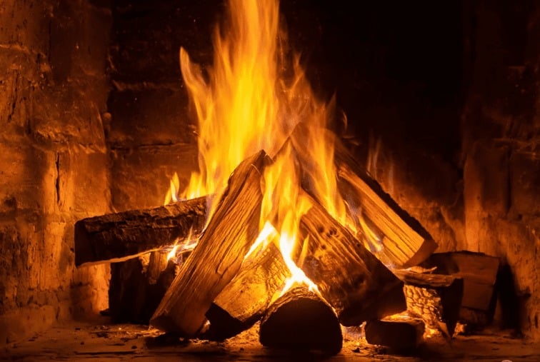 Nữ sinh năm 1987 mang mệnh Lư Trung Hỏa