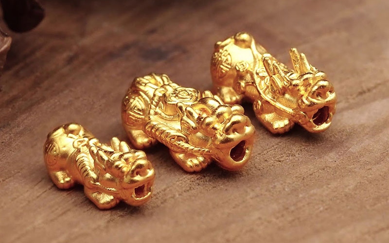 Nữ Kỷ Tỵ có thể đem theo tượng tỳ hưu khi xuất hành để tăng thêm may mắn