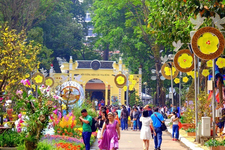 Xuất hành vào giờ đẹp và ngày tốt giúp kích thích năng lượng tích cực