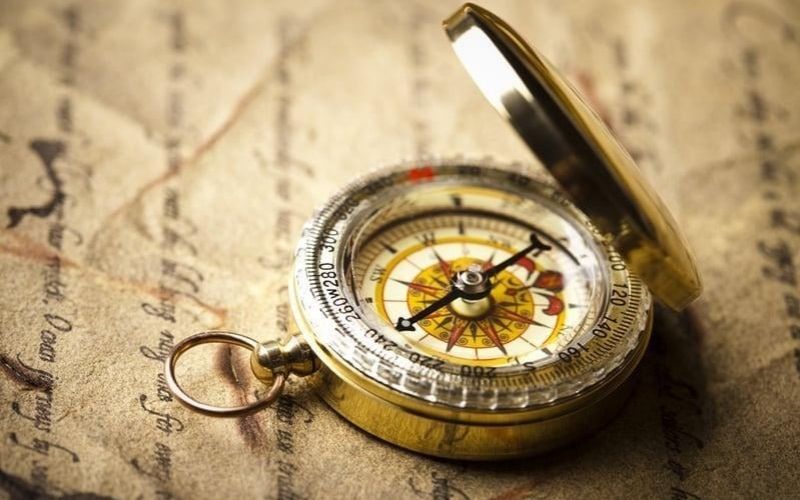 Xuất hành hướng Nam kích hoạt tài lộc và duy trì bình an cho nam Quý Sửu trong năm 2026