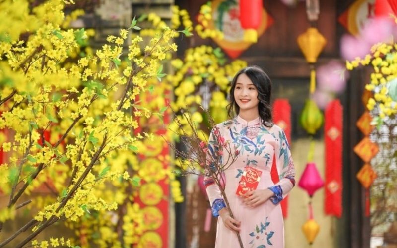 Chọn hướng xuất hành đúng giúp nữ mạng tuổi 1994 Giáp Tuất gặp nhiều may mắn và bình an trong năm 2026