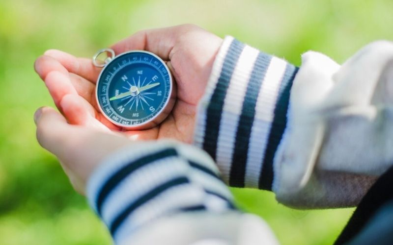 Hướng Đông Nam là lựa chọn tối ưu cho tài lộc và vận may của nữ Ất Hợi trong năm 2026