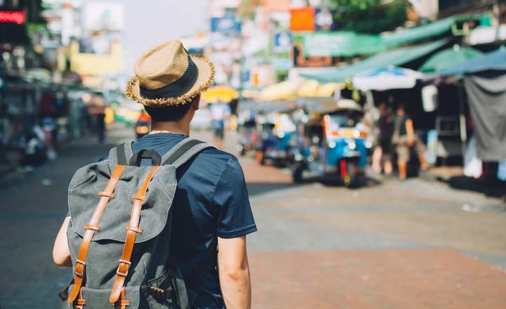 Nam Nhâm Thân 1992 nên xuất hành đầu năm theo hướng có Tài Thần hoặc Hỷ Thần