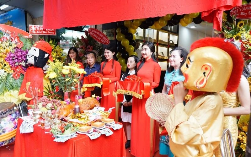 Việc mượn tuổi khai trương cho Quý Mão 1963 năm 2026 sẽ hóa giải hạn nặng, đảm bảo vẫn thu hút tài lộc trong kinh doanh