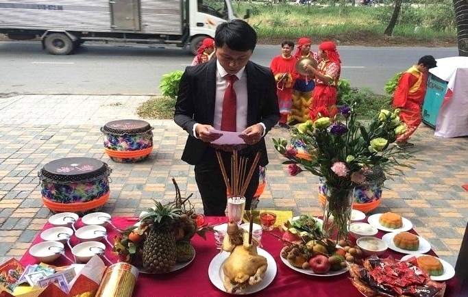Bạn cần đọc văn khấn khai trương một cách thành tâm