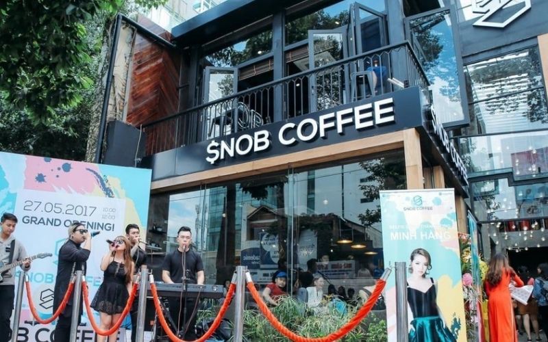 Chọn ngày tốt hợp mệnh giúp nữ tuổi Quý Sửu 1973 khai trương quán cà phê thuận lợi, thu hút khách hàng và tài lộc