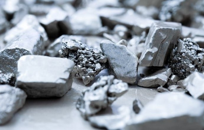 Nam mạng tuổi Nhâm Dần 1962 thuộc mệnh Kim Bạch Kim 