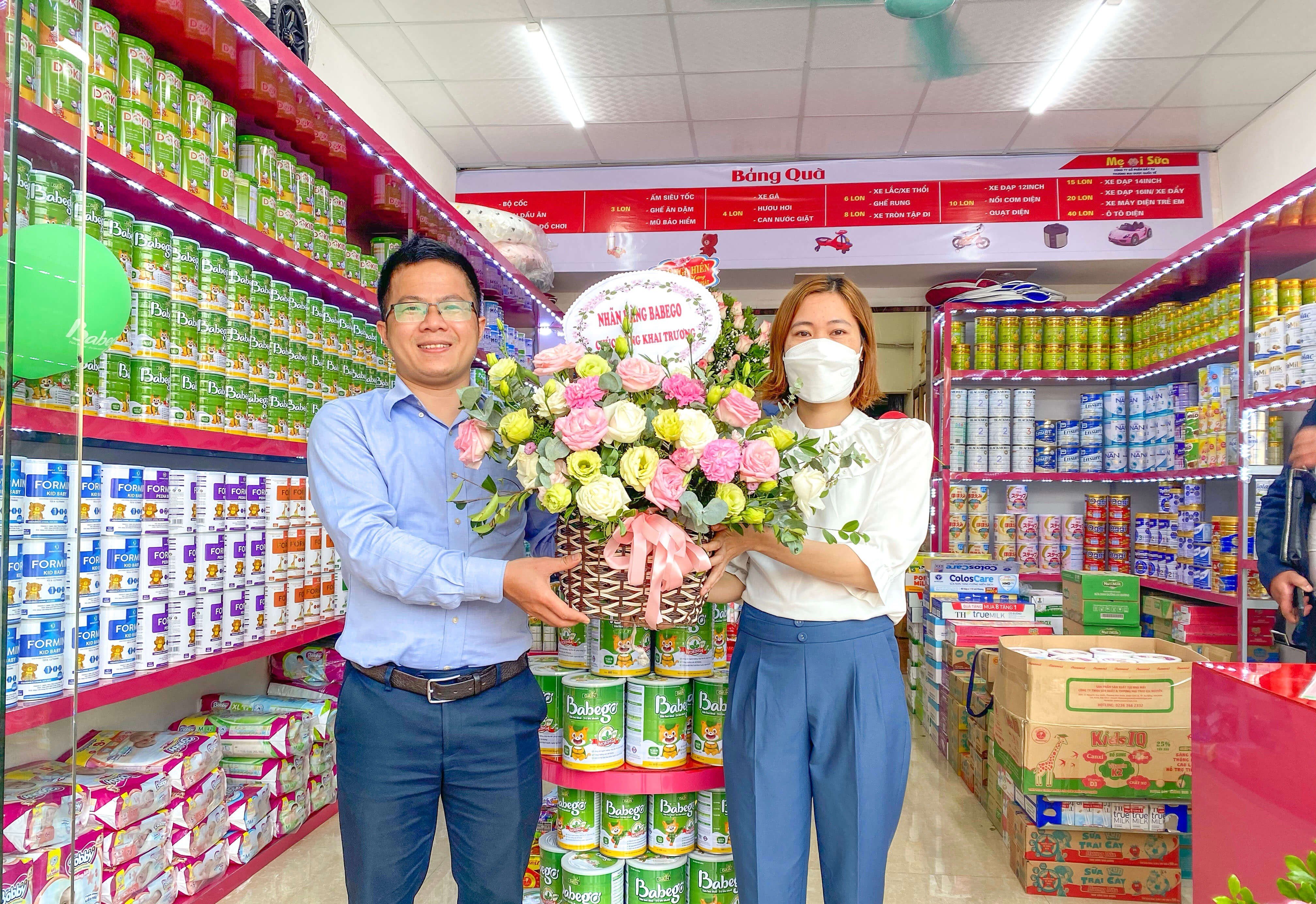 Chủ cửa hàng cần xem xét sao hạn, mệnh và ngũ hành khi chọn ngày khai trương