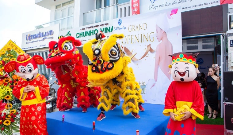 Nữ Bính Tý 1996 chọn ngày tốt cho lễ khai trương được trọn vẹn và an tâm