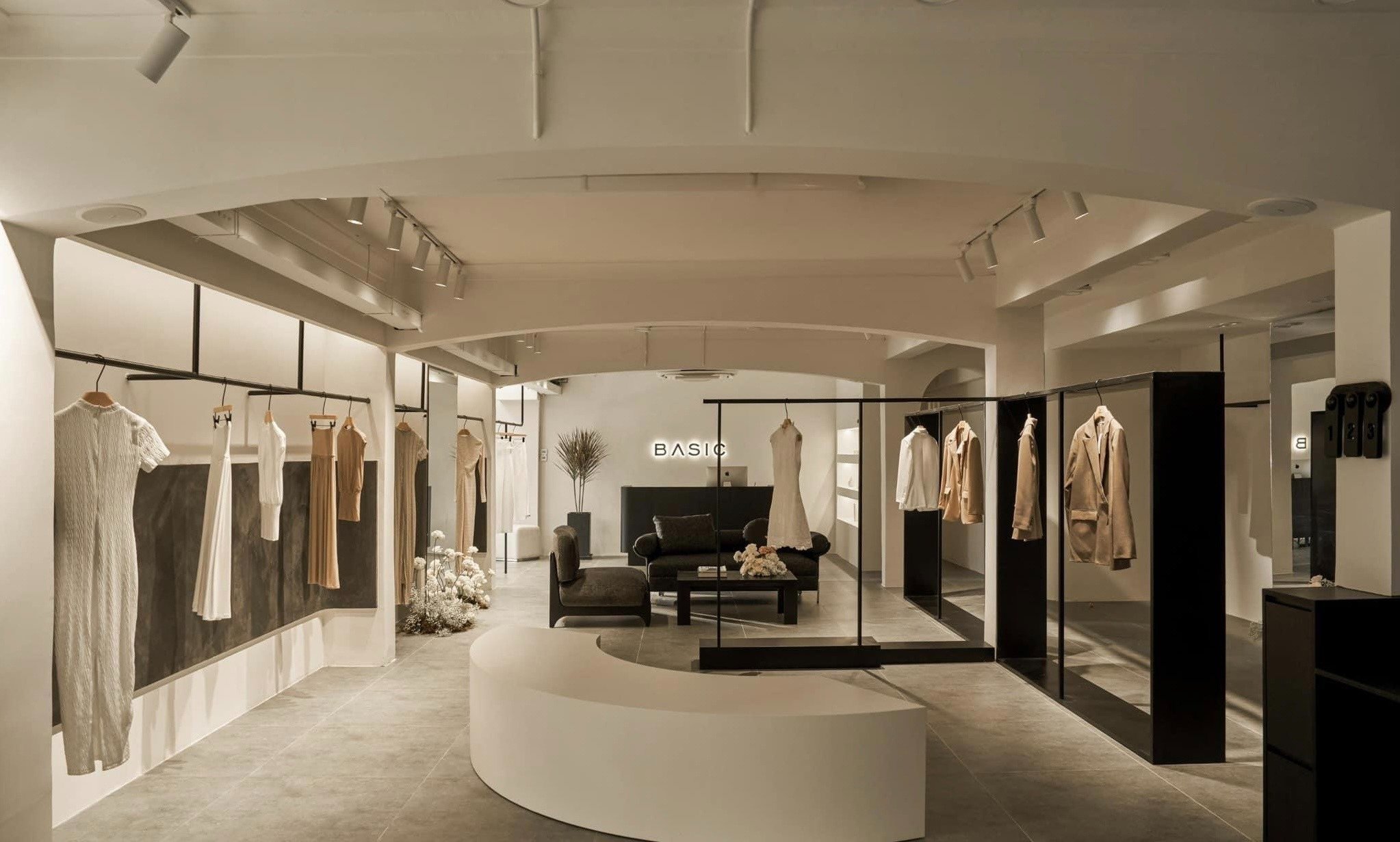 Nam Đinh Sửu 1997 nên sử dụng nhiều gam màu thuộc Kim và Thủy trong không gian cửa hàng