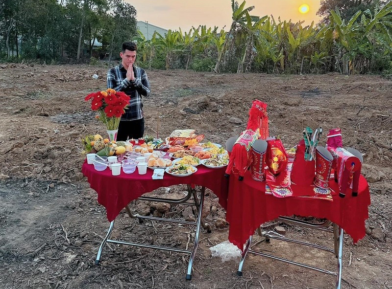 Nam Quý Hợi 1983 nên nhờ người đẹp tuổi cúng động thổ nếu làm nhà năm 2026