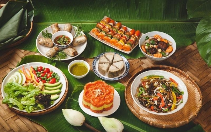 Mâm cúng chay tượng trưng cho sự thanh khiết và tâm thiện lành của gia chủ