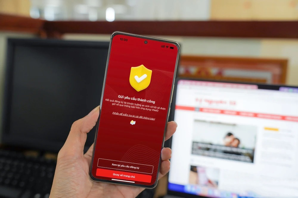 Trợ cấp được trả qua tài khoản an sinh xã hội trên ứng dụng VNeID hoặc bằng tiền mặt trước ngày 31/12/2025