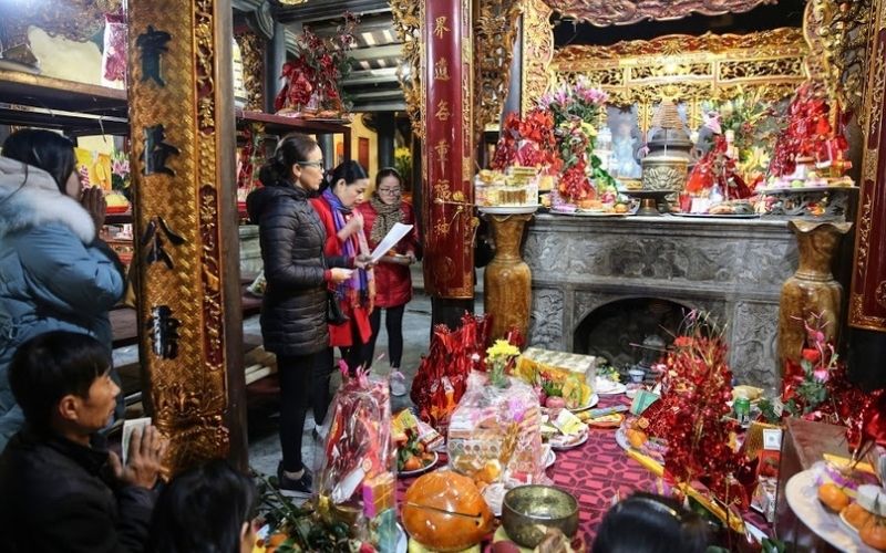 Cúng Lễ tạ cuối năm ở chùa mang lại cảm giác linh thiêng và sự bình an trong tâm hồn