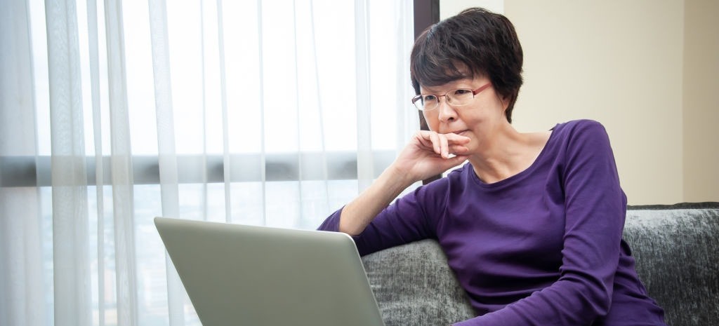 Nữ Tân Sửu 1961 dễ gặp áp lực công việc, tài chính khó khăn trong năm 2026