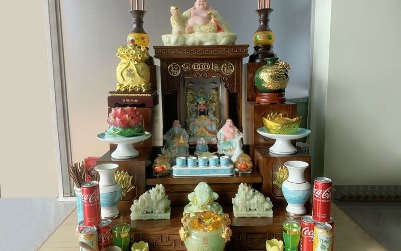 Chọn bàn làm việc đúng chất liệu và trang trí vật phẩm phong thủy sẽ giúp nam Giáp Dần đạt đỉnh cao sự nghiệp trong 2026 