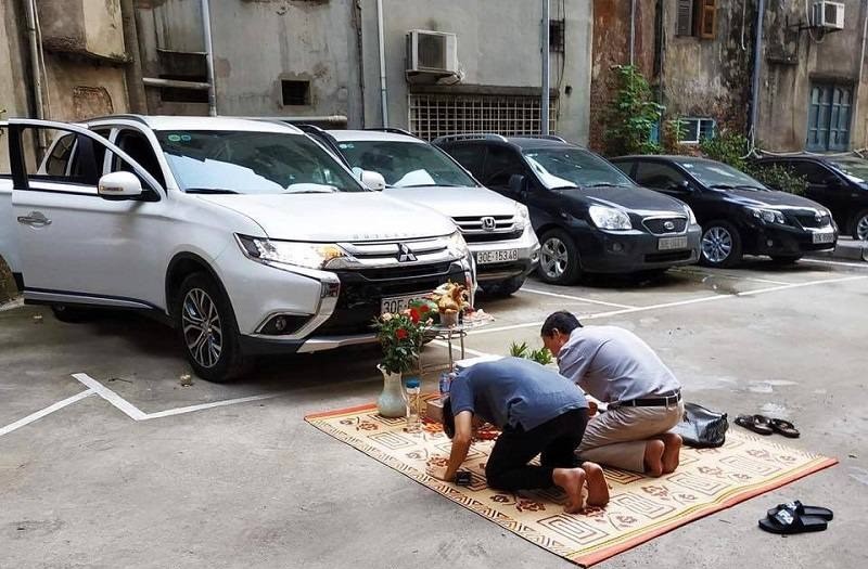 Lễ cúng xe cuối năm xuất phát từ quan niệm “có thờ có thiêng, có kiêng có lành”