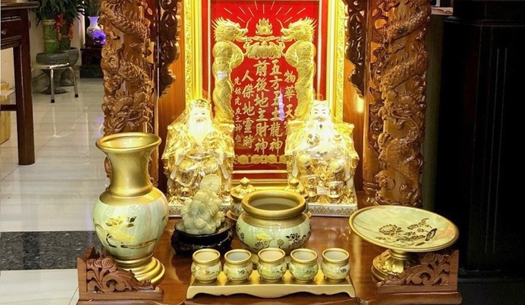 Bát hương Thần Tài là nơi hội tụ linh khí