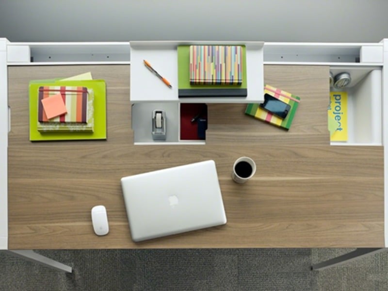 Nữ Canh Tý 1960 nên sắp xếp bàn làm việc gọn gàng, tối giản để tăng khả năng tập trung cho công việc