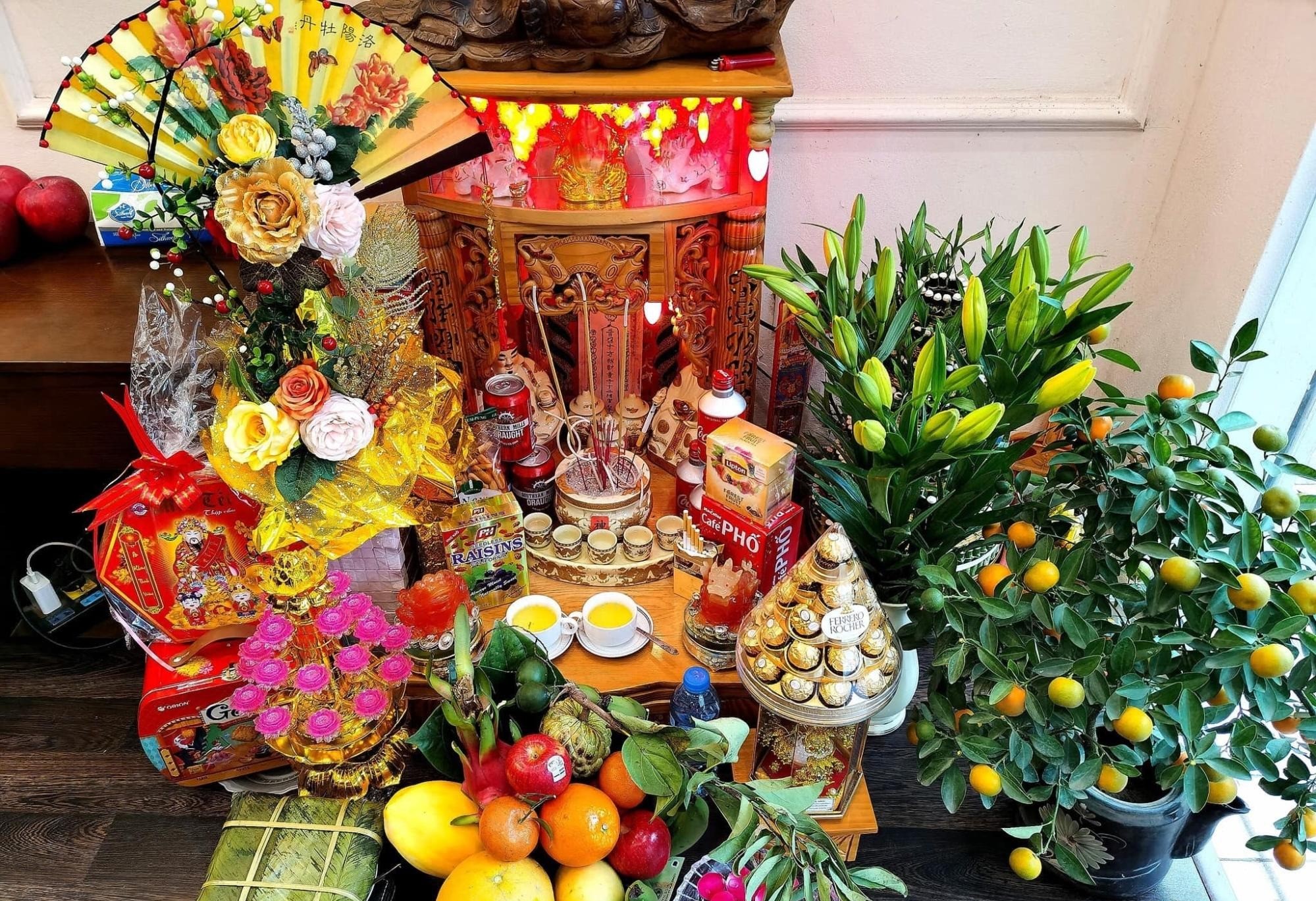 Hướng đặt ban thờ Thần Tài ảnh hưởng trực tiếp đến dòng chảy tài lộc