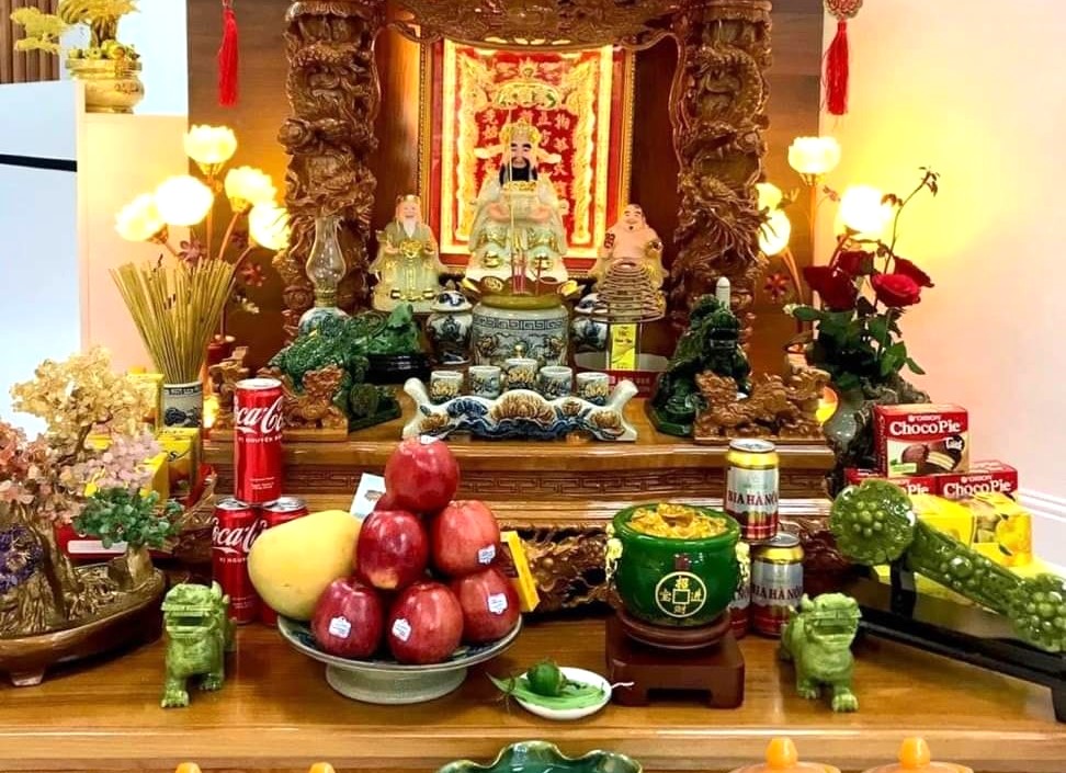 Sự sạch sẽ và trang nghiêm luôn giữ vai trò quan trọng trong phong thủy Thần Tài