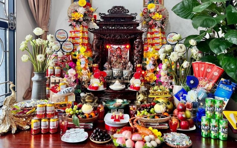 Chọn đúng hướng ban thờ Thần tài là cách để người Ất Hợi cân bằng năng lượng trong năm 2026