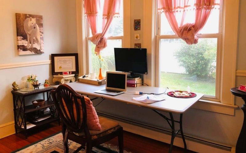 Chọn hướng bàn làm việc phù hợp giúp nữ Giáp Thân khai mở vận khí và phát triển sự nghiệp ổn định