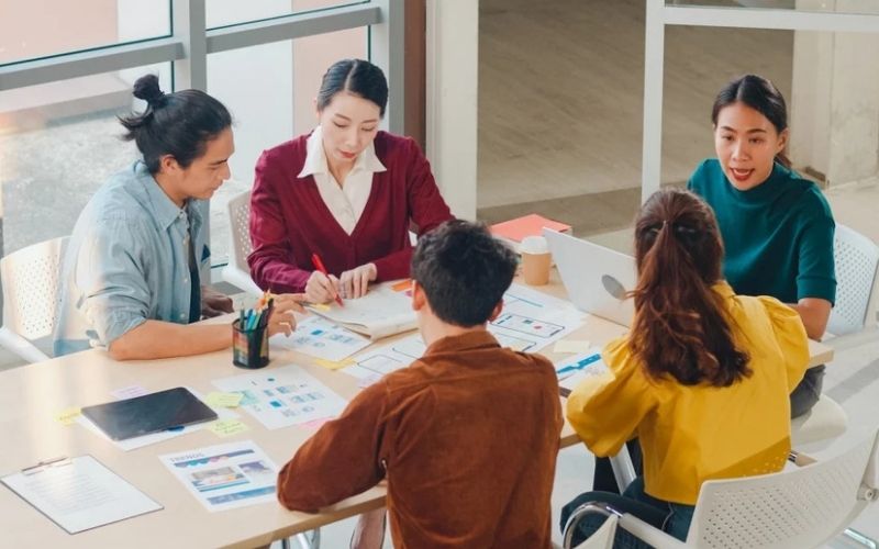 Giữ tinh thần hòa khí và linh hoạt chính là chìa khóa giúp người Nhâm Tý hóa giải xung khắc tuổi trong công việc