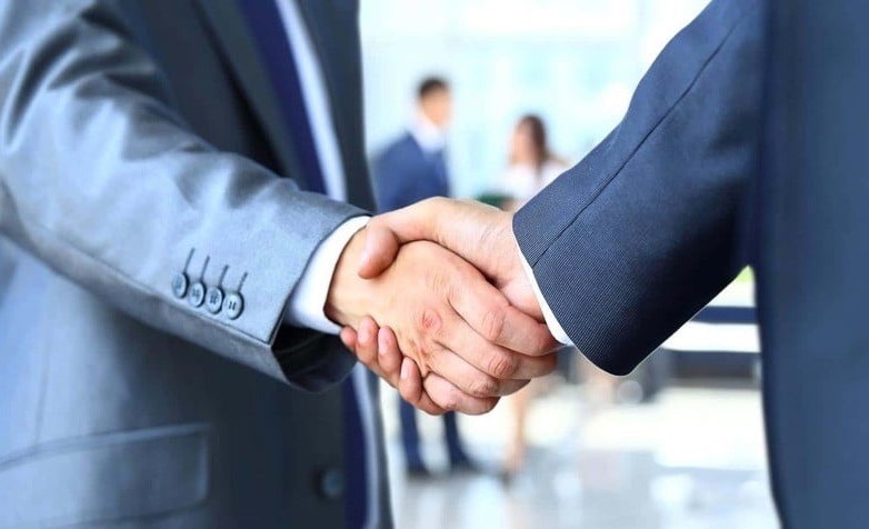 Người tuổi Canh Tý nên ưu tiên các tuổi có mệnh Hỏa hoặc Kim để tạo sinh khí tích cực