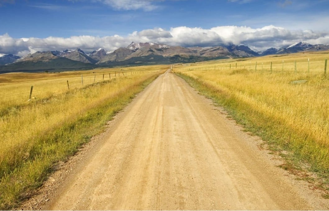 Người sinh năm 1990 Canh Ngọ thuộc mệnh Thổ, nạp âm Lộ Bàng Thổ