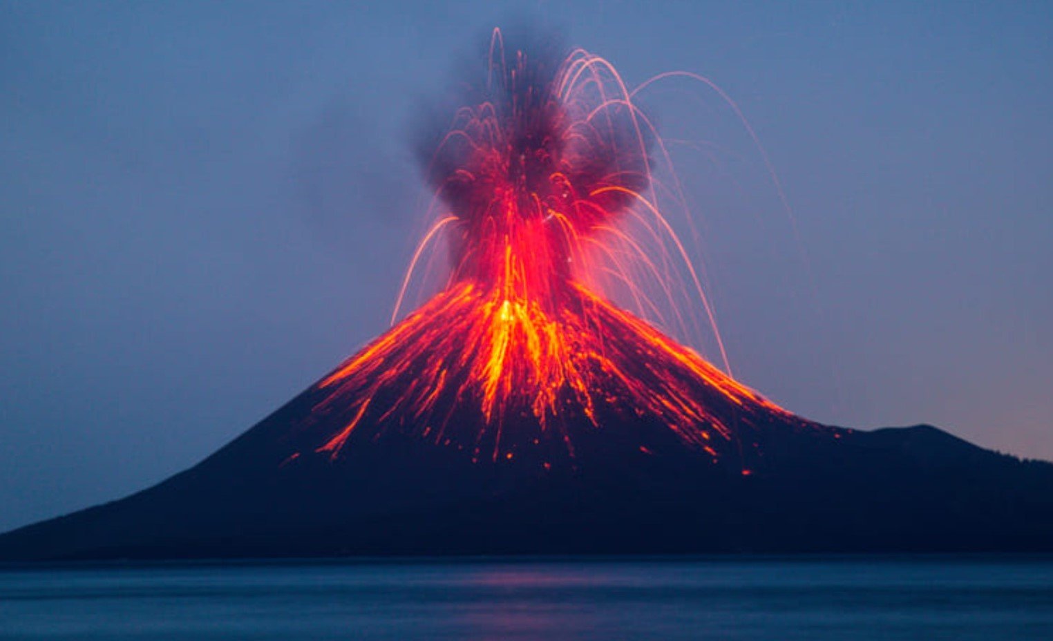 Người sinh năm 1995 thuộc mệnh Sơn Đầu Hỏa