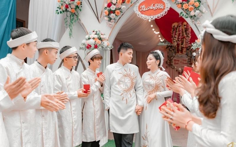 Xem kỹ ngày tốt - xấu giúp đôi bên chuẩn bị chu đáo, tránh phạm điều kiêng kỵ trong ngày trọng đại