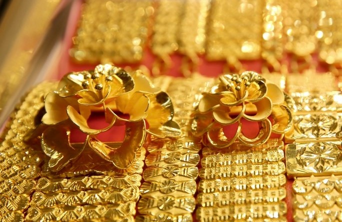 Người tuổi Tân Hợi sinh năm 1971 thuộc mệnh Thoa Xuyến Kim