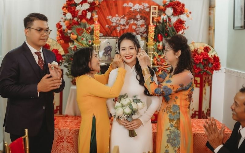 Chọn ngày đẹp ăn hỏi là cách thể hiện sự tôn trọng và chu đáo giữa hai gia đình