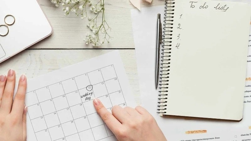 Ngày đẹp ăn hỏi nên là ngày hoàng đạo và tương sinh, tương hợp với ngũ hành, can chi của cô dâu chú rể