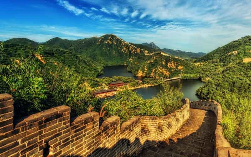 Tuổi Mậu Dần 1998 thuộc mệnh Thổ với nạp âm Thành Đầu Thổ