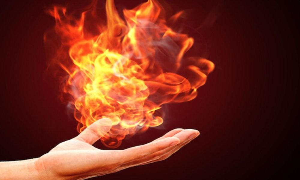 Nhập trạch vào ngày có năng lượng Hỏa mạnh dễ khiến vận khí của gia chủ Tân Tỵ suy giảm