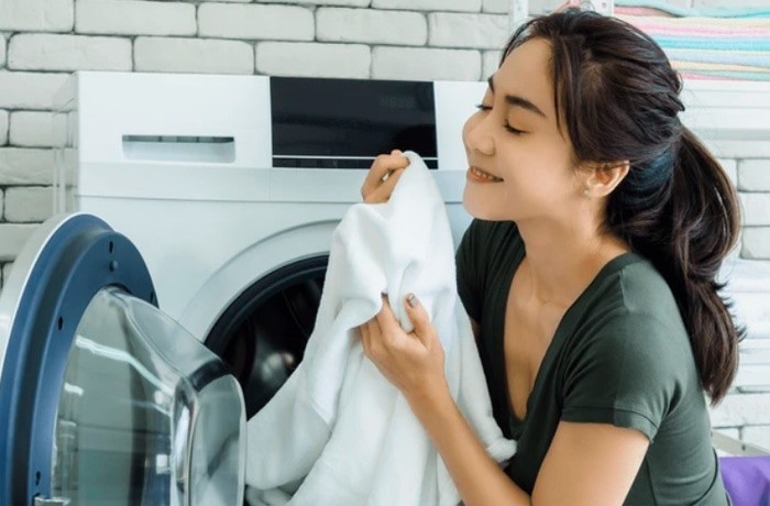 Nước giặt xả công nghệ thiên nga trắng S-BEE hương tình yêu gia đình được người tiêu dùng đánh giá ca