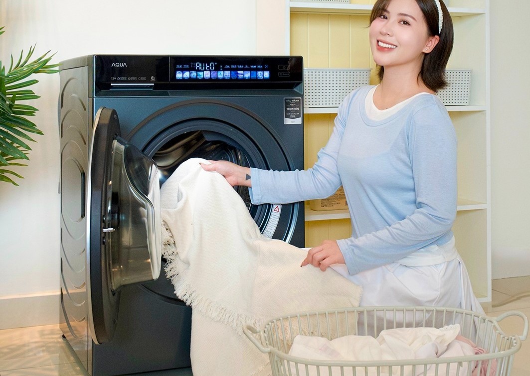 Nhiều hộ gia đình lựa chọn mua nước giặt xả hiệu S-BEE theo thùng để tối ưu chi phí sinh hoạt