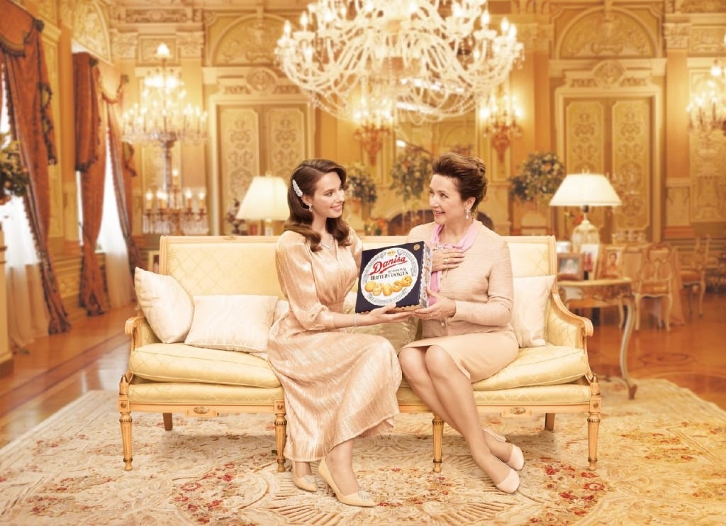 Nên mua bánh theo thùng khi kinh doanh bán lẻ hoặc cần biếu tặng với số lượng lớn