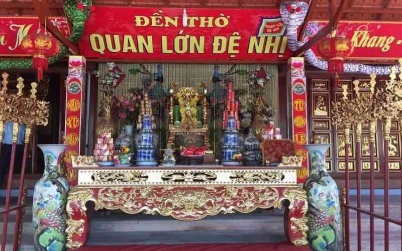 Quan Lớn Đệ Nhị giữ vai trò giám sát quan trọng trong tín ngưỡng Tứ Phủ