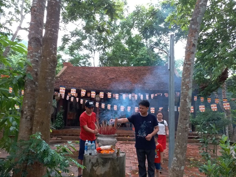 Nên đi lễ đền An Mạ vào mùa xuân, từ tháng 1 đến tháng 3 âm lịch