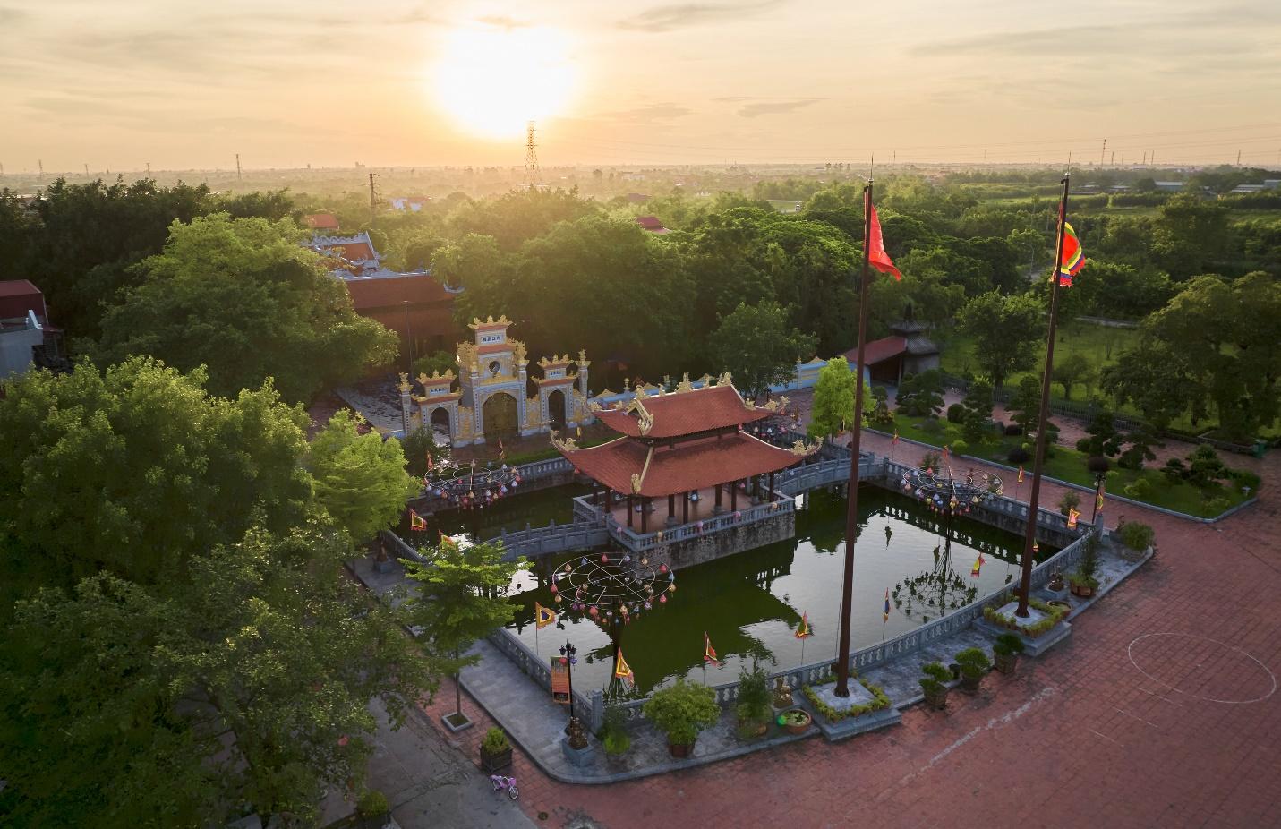 Đền Quan Lớn Đệ Tam Lảnh Giang hấp dẫn du khách suốt bốn mùa