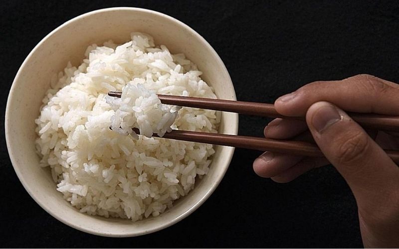 Cơm cung cấp năng lượng và nhiều vi chất quan trọng cho cơ thể
