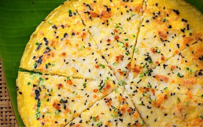 Pizza cơm biến tấu thú vị từ cơm nguội