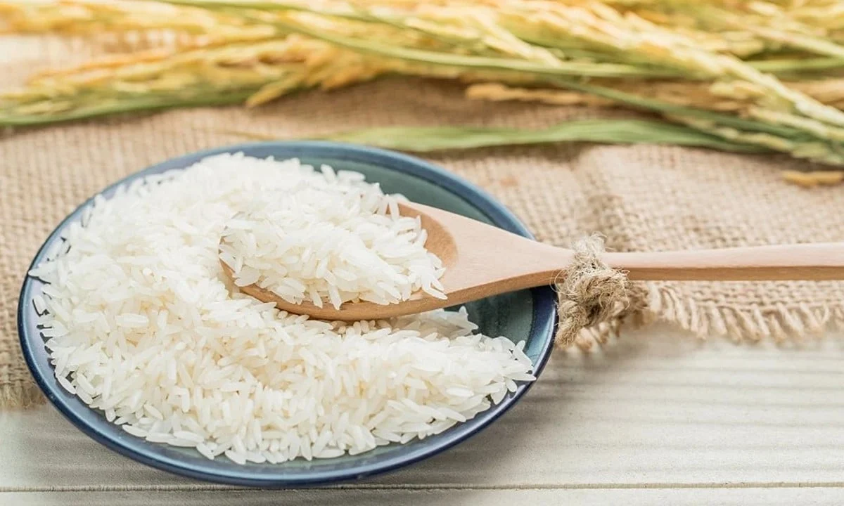 1kg gạo trắng thường cho khoảng 10 đến 12 bát cơm