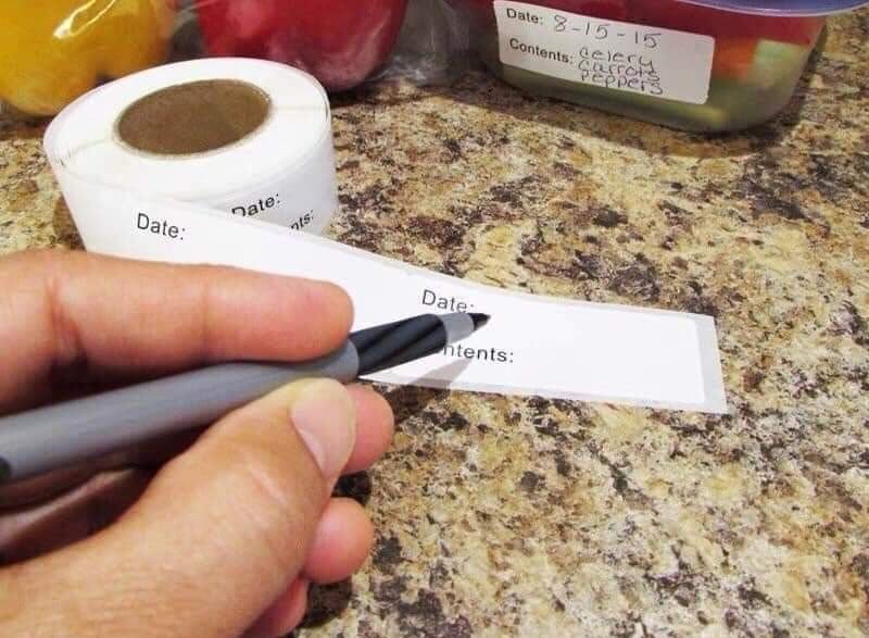 Nên ghi chú ngày mua và mở gói mì khô để có kế hoạch sử dụng phù hợp 