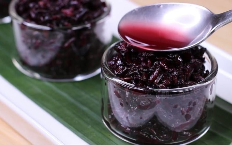 Cơm rượu nếp cẩm có hương vị đặc trưng cuốn hút