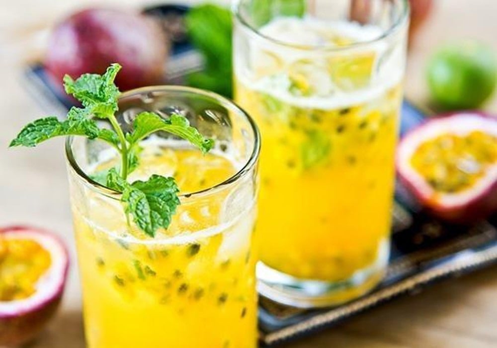 Uống từ 1 - 2 cốc nước chanh leo nhỏ mỗi ngày là vừa đủ